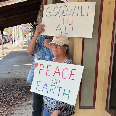 Weekly protest in Bastrop